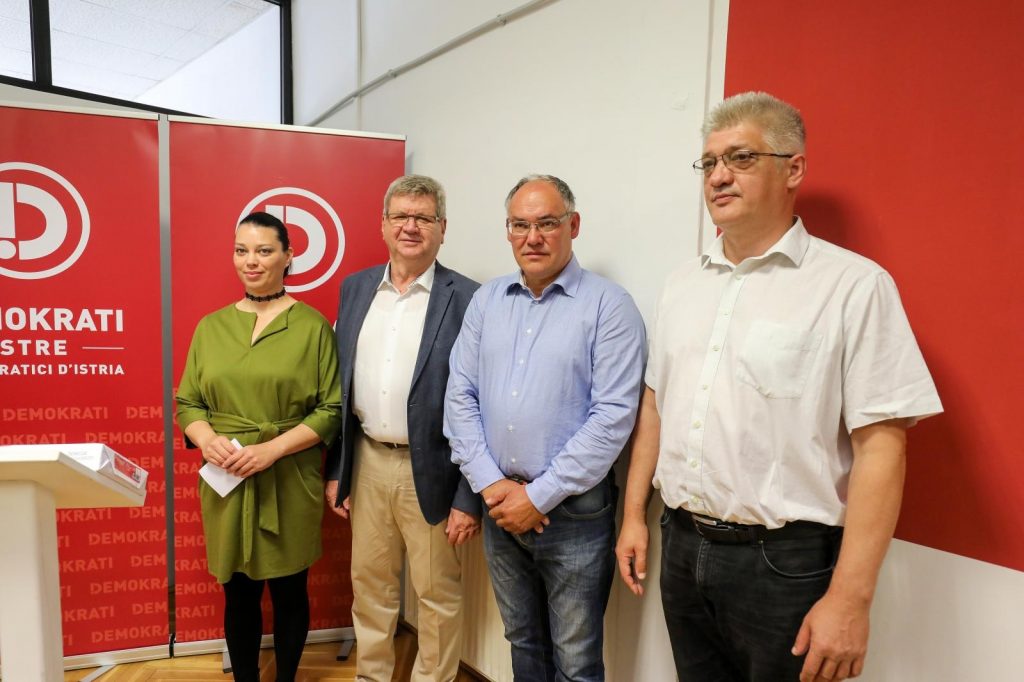 Maja Saric, Mirando Mrsic, Damir Kajin i Darko Tetec, photo-Srecko-Niketic-PIXSELL